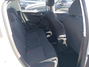 PEUGEOT 208 Active 1.6 BlueHDi - 6