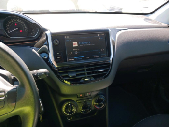 PEUGEOT 208 Active 1.6 BlueHDi - 8