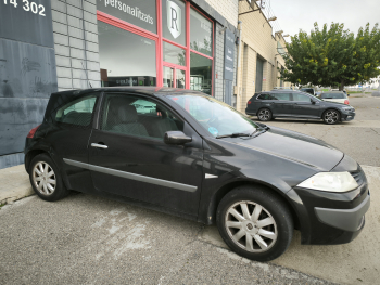 RENAULT Mégane DYNAMIQUE 1.6 16V - 3