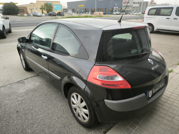 RENAULT Mégane DYNAMIQUE 1.6 16V - 6