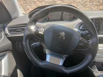 PEUGEOT 308 5p Allure BlueHDI 130 SS 6 Vel. MAN - 14