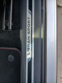 VOLKSWAGEN Tiguan URBAN SPORT DSG - 14