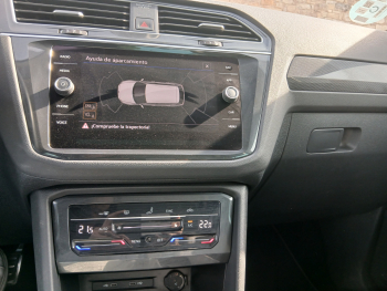 VOLKSWAGEN Tiguan URBAN SPORT DSG - 17