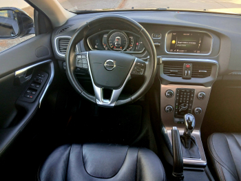 VOLVO V40 Cross Country 2.0 D3  Auto - 10