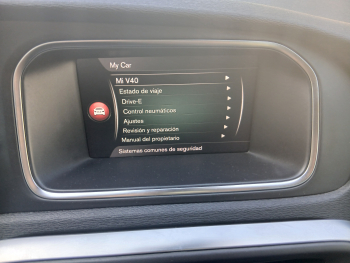 VOLVO V40 Cross Country 2.0 D3  Auto - 16