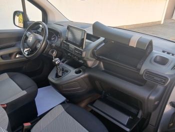 CITROEN Berlingo Talla M BlueHDi 130 SS 6v SHINE (duplicate) - 13