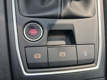 SEAT Leon 2.0 TDI 115cv SS Style Go - 22