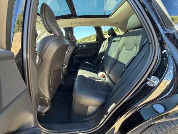 VOLVO XC60 2.0 B4 D Ultimate Dark Auto - 5