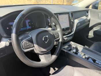 VOLVO XC60  2.0 B4 D Momentum Pro Auto - 6
