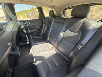 VOLVO XC60  2.0 B4 D Momentum Pro Auto - 8