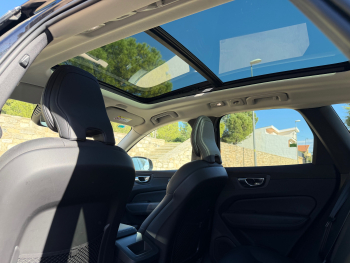VOLVO XC60 2.0 B4 D Ultimate Dark Auto - 20
