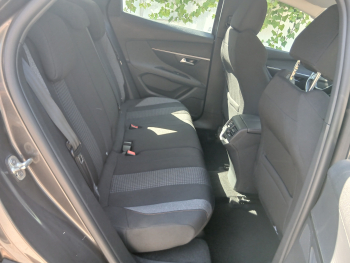PEUGEOT 3008 1.5L BlueHDi SS Active Pack - 7