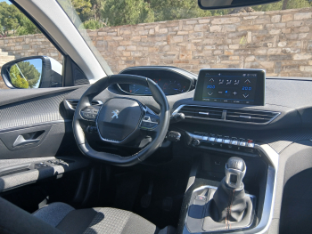 PEUGEOT 3008 1.5L BlueHDi SS Active - 11