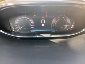 PEUGEOT 3008 1.5L BlueHDi SS Active Pack - 12