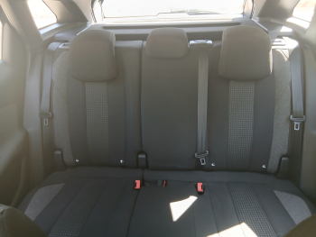 PEUGEOT 3008 1.5L BlueHDi SS Active Pack - 17