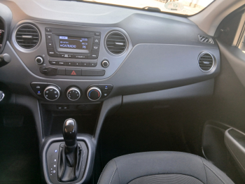 HYUNDAI i10 1.0 Klass Auto - 13