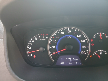 HYUNDAI i10 1.0 Klass Auto - 14