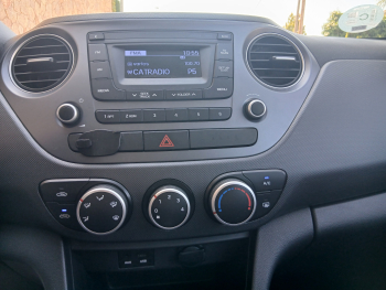 HYUNDAI i10 1.0 Klass Auto - 15