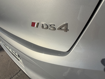 DS DS 4 BlueHDi 130 auto PERFORMANCE LINE + - 6