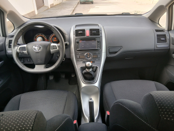 TOYOTA Auris1.4d90cv - 21