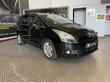 PEUGEOT 5008 Active 1.6 HDI 115 - 2