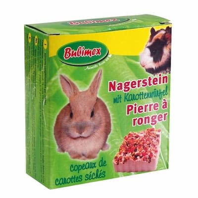 REF - B02036 GNAWING STONE FOR RABBITS AND RODENTS WITH CHIPS AND CARROTS
