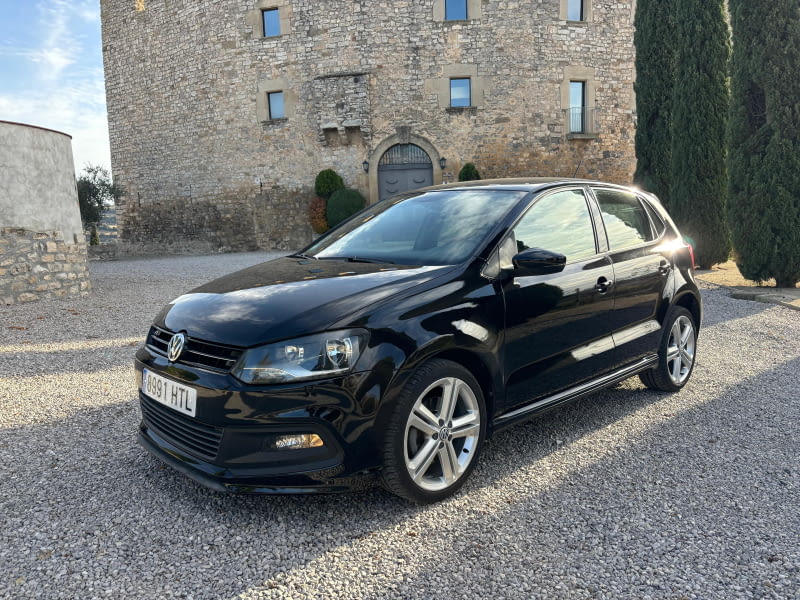 VOLKSWAGEN POLO R-LINE