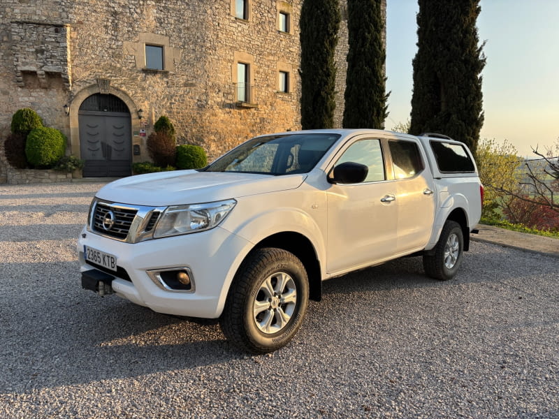 NISSAN NAVARA
