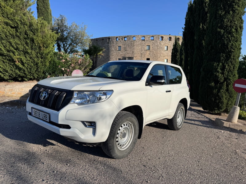 TOYOTA LAND CRUISER