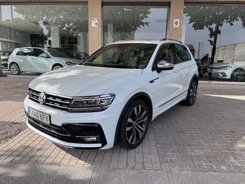 VOLKSWAGEN TIGUAN R-LINE