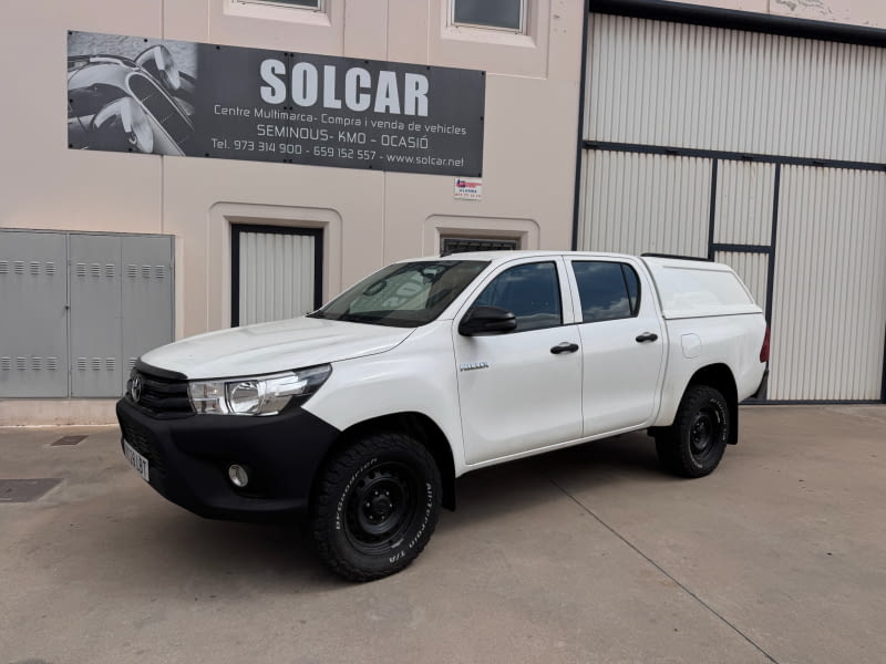 TOYOTA HILUX