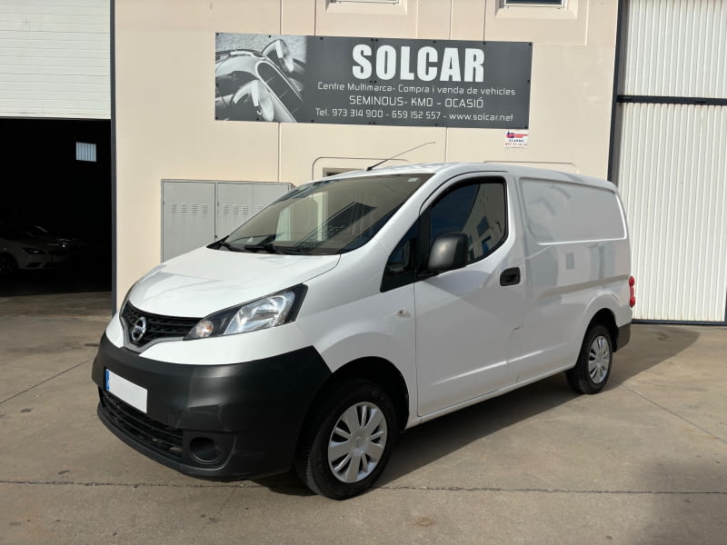 NISSAN NV200