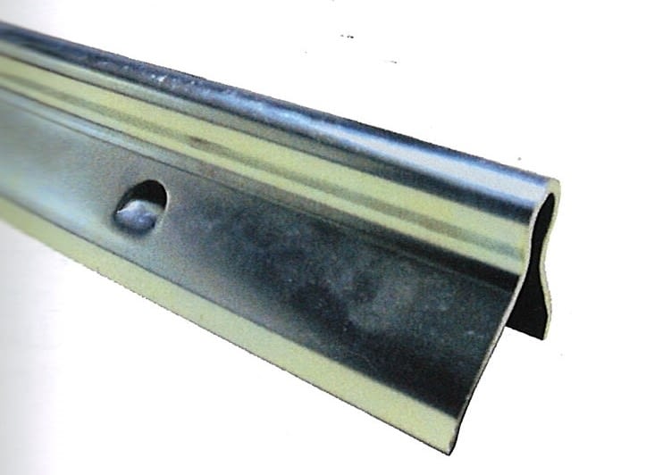 Guía empotrar inferior para puerta corredera INOX canal 20 mm (barras 3 metros)