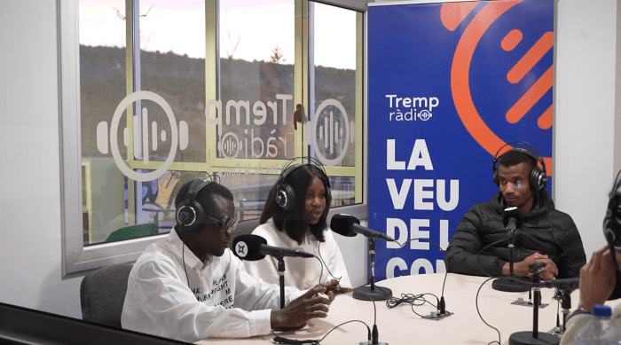 Una de les joves dels Pisos d'Inserció Laboral (PILS) parla al pòdcast de l'Oficina Jove sobre "Com és viure al Pallars Jussà si no has nascut aquí"