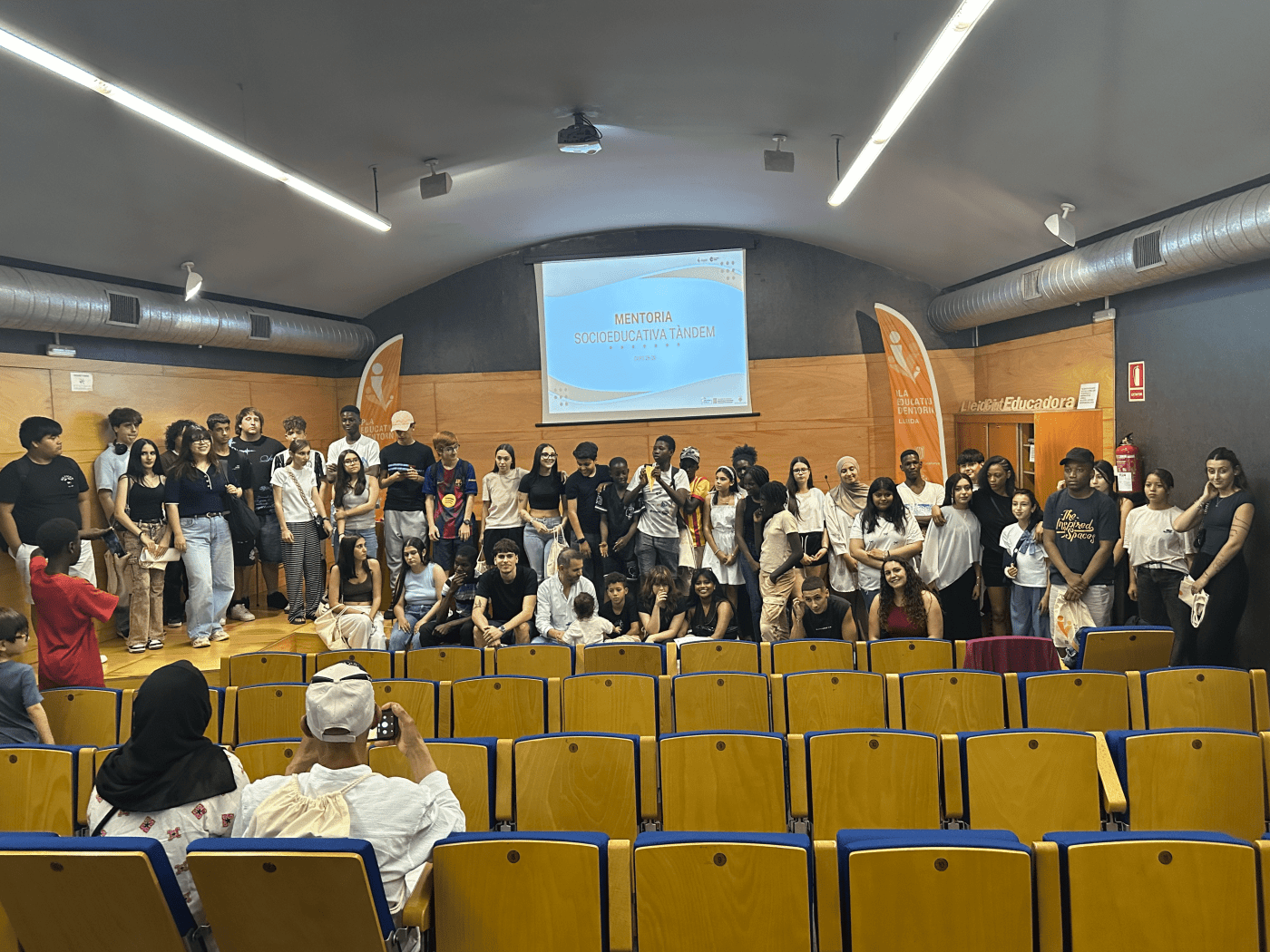 Un total de 103 persones participen en el projecte de mentoria socioeducativa 2025-26