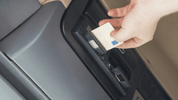 Más Cerca La Expedición De Tarjetas De Tacógrafo A Conductores Con Permiso De Conducir B