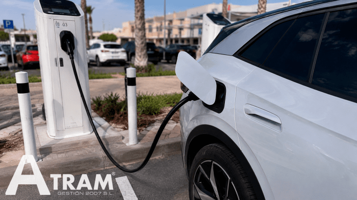 El programa Auto+ destina 400 millones a vehículos eléctricos, pero deja fuera a los camiones pesados