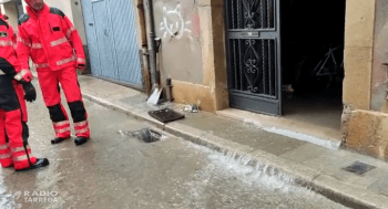 Una desena d’habitatges del carrer Les Piques de Tàrrega pateixen inundacions als baixos