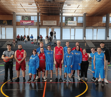 CRÒNIQUES del CLUB ESPORTIU ALBA · Bàsquet, Handbol, Rugbi i Natació