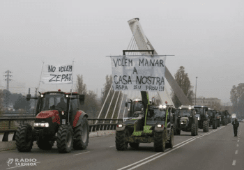 Organitzacions agràries mobilitzen un centenar de tractors per exigir un replantejament de les ZEPA