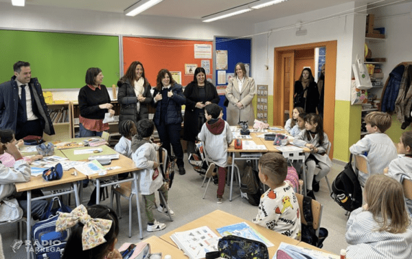 La consellera d'Educació, Esther Niubó, visita el municipi de Tàrrega, on manté reunions de treball per millorar els recursos en aquest àmbit