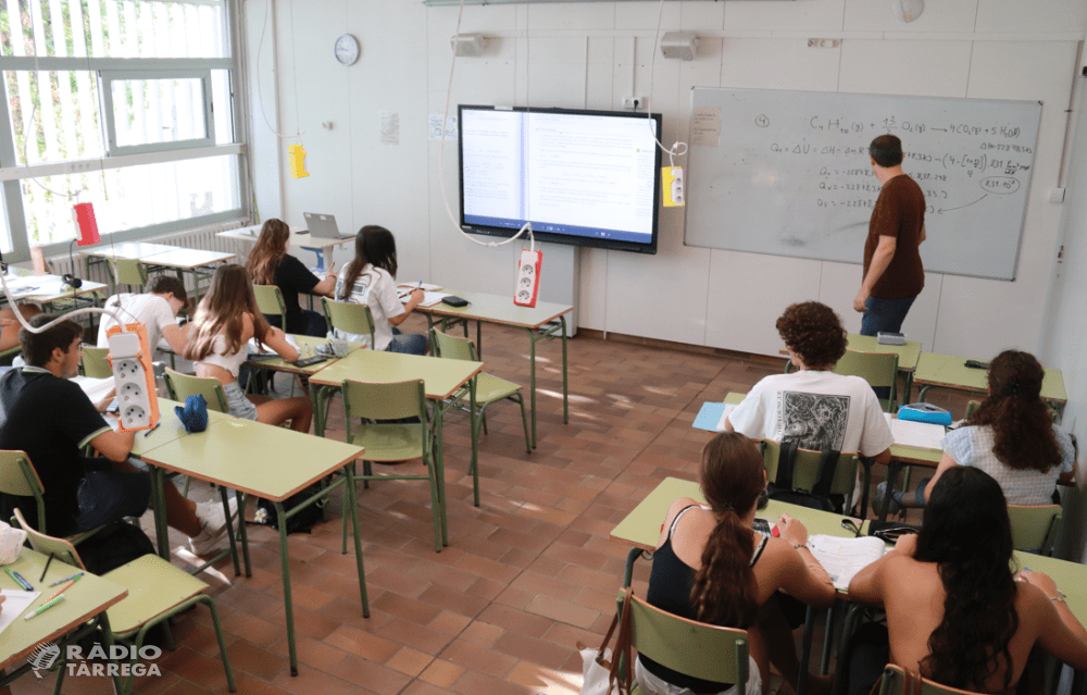 Els serveis mínims per a la vaga educativa de dimecres fixen un docent per cada tres aules a infantil, primària i ESO