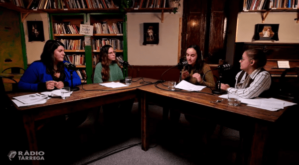 La Xarxa pel Dret a la Cura impulsa a Lleida el podcast 'Cures: el fil invisible' per visibilitzar la crisi del sistema de cures