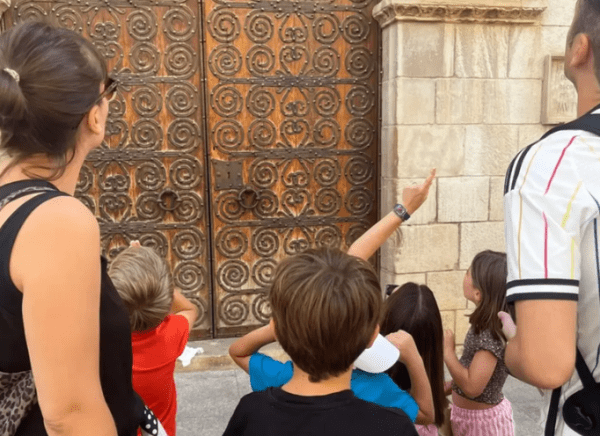 Tàrrega estrena la ruta 'Caçadors de Tresors' per apropar el patrimoni local als infants de Primària