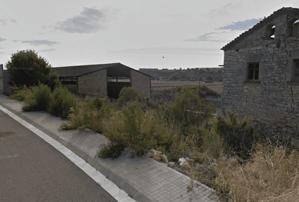 Incendi de vegetació a la Granja del Calvet de Tàrrega