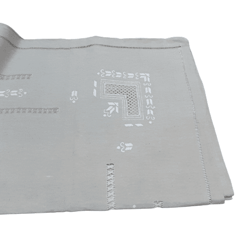 Mantelería lino bordado 180 x 315 + 12 - 6