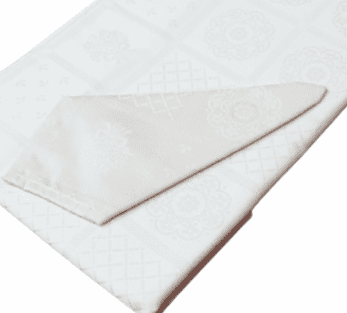 Mantelería adamascada beige 150 x 150 + 6 - 3