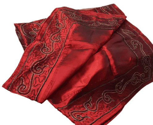 Tapete granate con pedrería 135 x 135 - 4