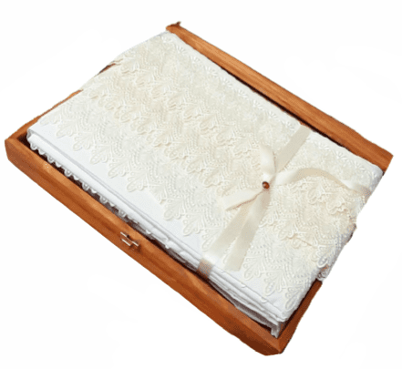 Juego de sábanas puntillas guipur beige. Cama: 135.