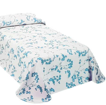 Colcha piqué con flores azules. 240 x 260 cm